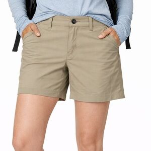 Patagonia Quandary Hiking Shorts Women’s 4 Beige Outdoor Zip Pocket Trail Nylon